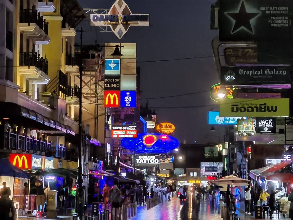 Nit a Khaosan Road, Bangkok.