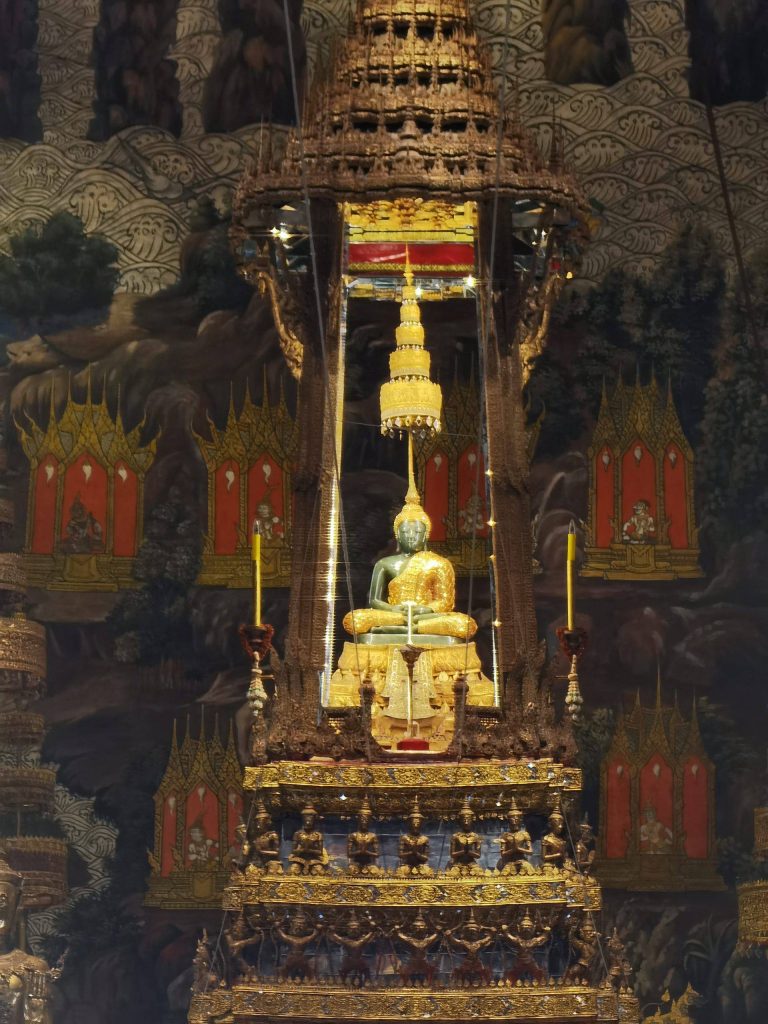 Buda esmeragda, Gran Palau Reial, Caraalvent.cat