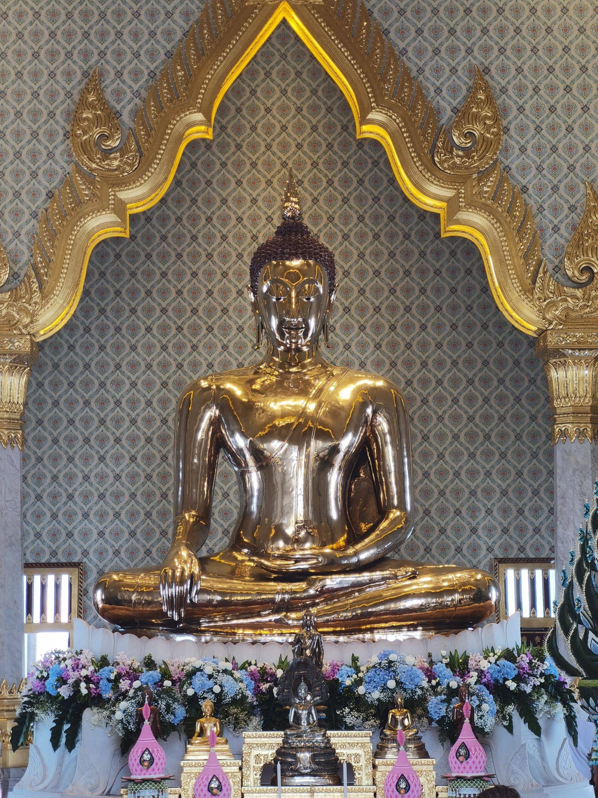 El Buda d'Or, Bangkok, Caraalvent.cat