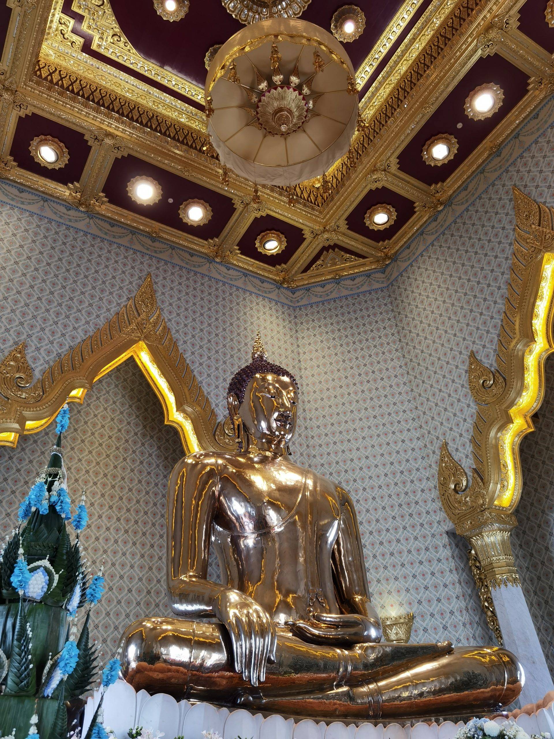 El Buda d'Or, Bangkok, Caraalvent.cat