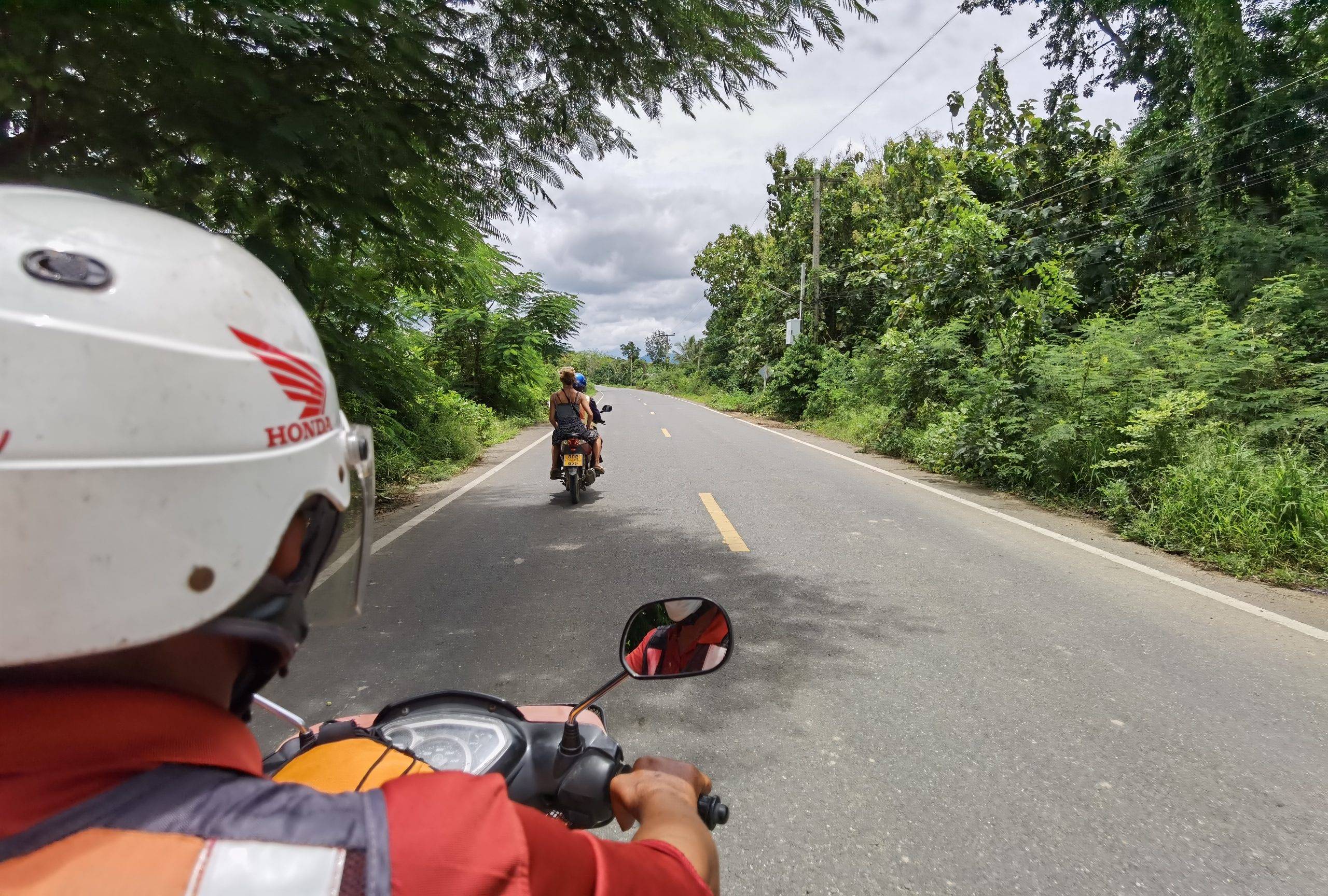 Moto taxi cap a Kui Buri, Caraalvent.cat